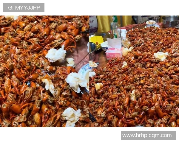 足球明星聚餐小龙虾大快朵颐共享美味瞬间引发球迷热议
